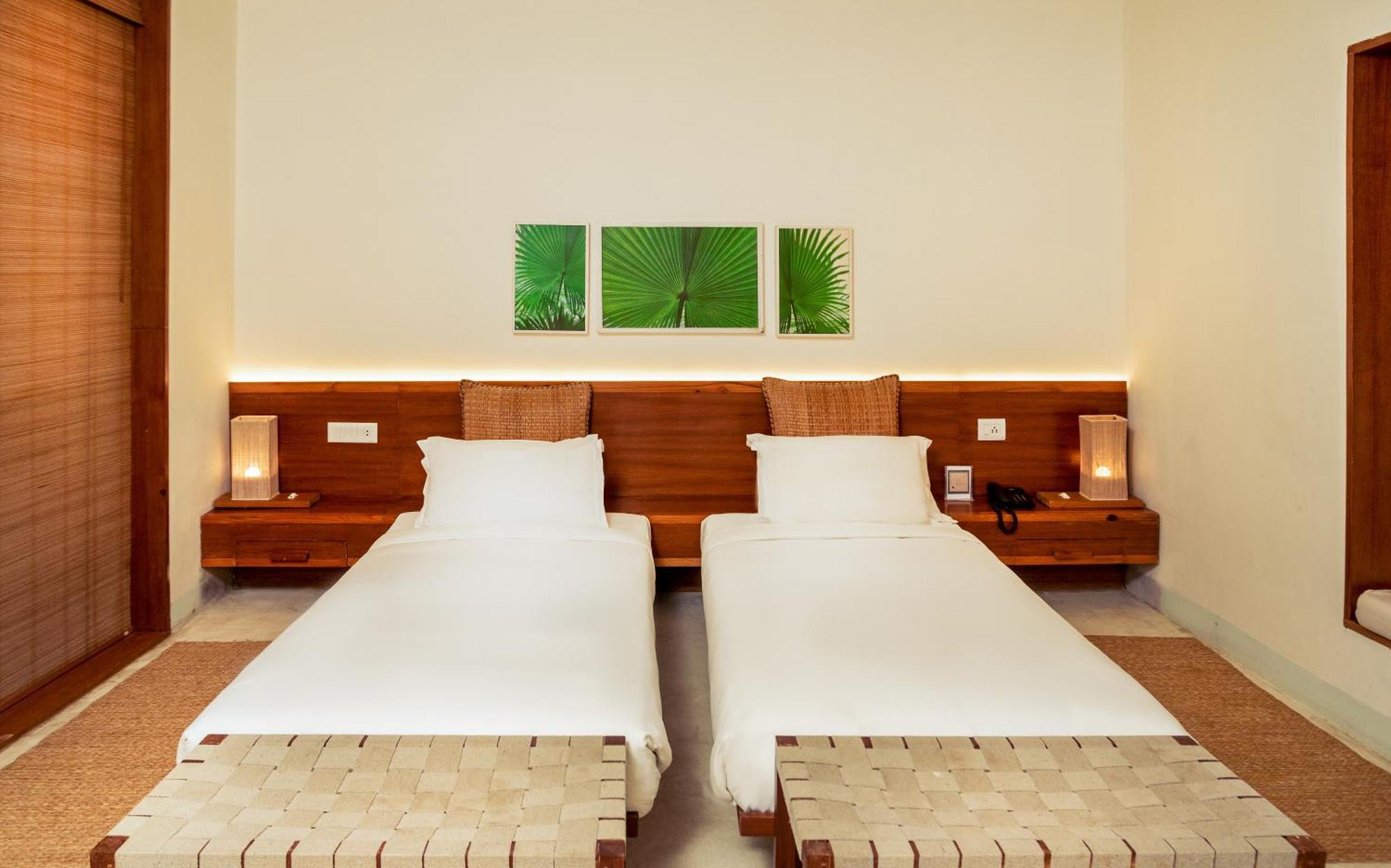 Kasara Chitwan Hotel Patlahara Luaran gambar