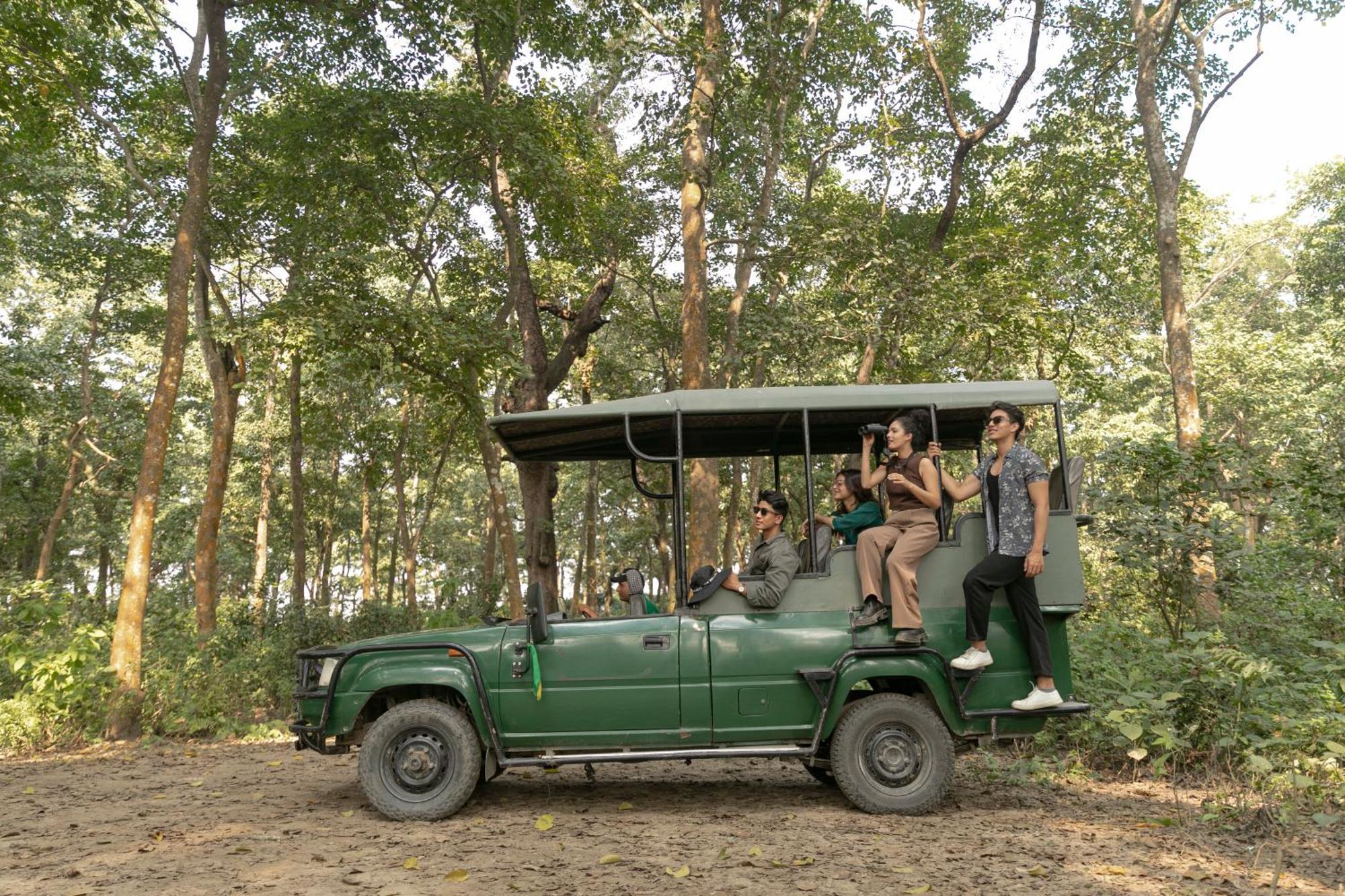 Kasara Chitwan Hotel Patlahara Luaran gambar